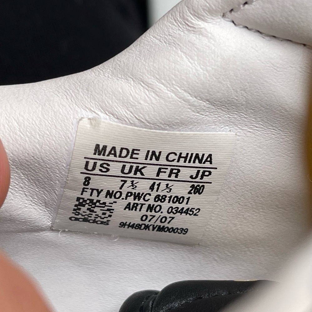 Adidas E2E Decade Low Scien & Klor - US8 - Picture 12 of 13